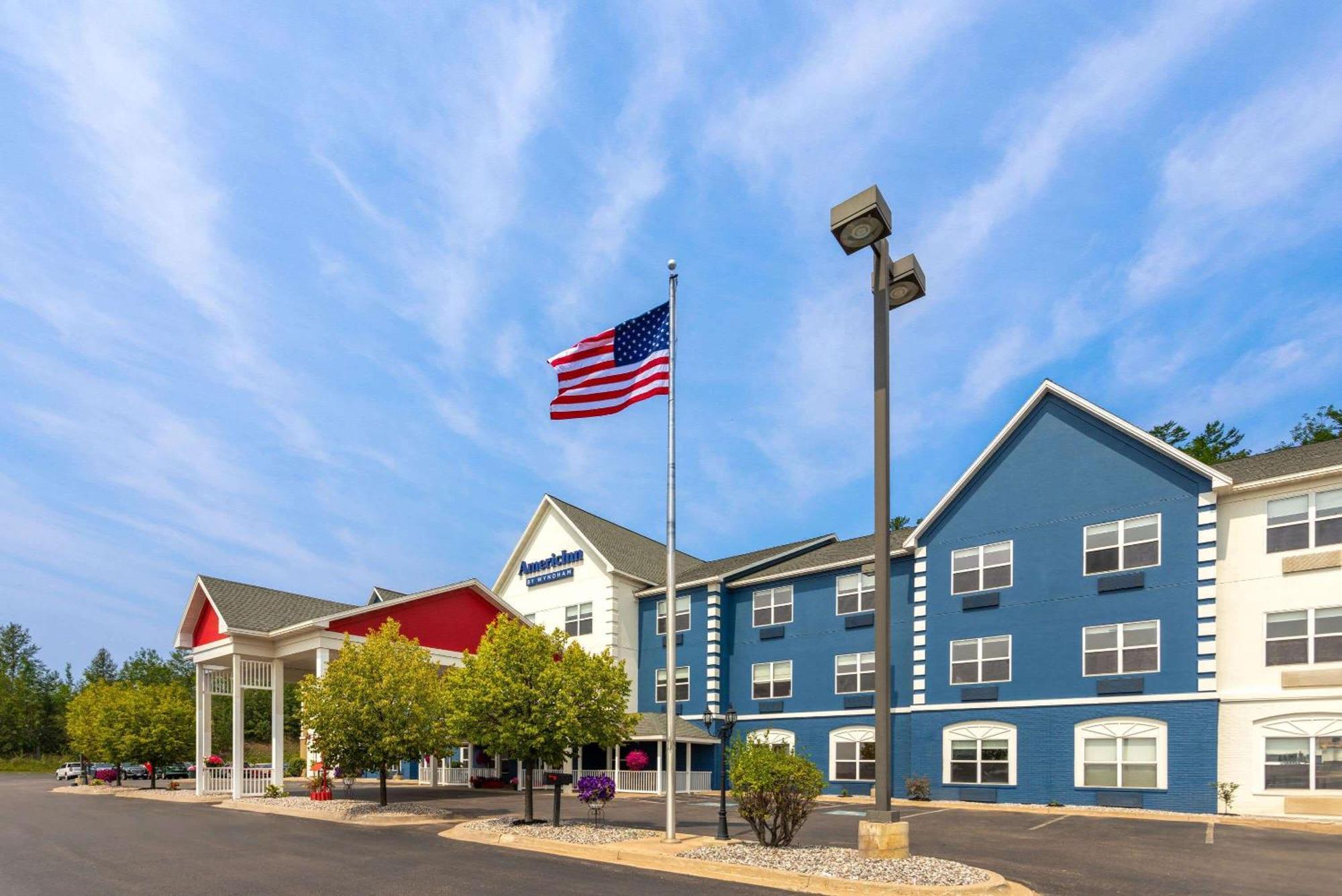 Americinn By Wyndham Iron Mountain Kültér fotó